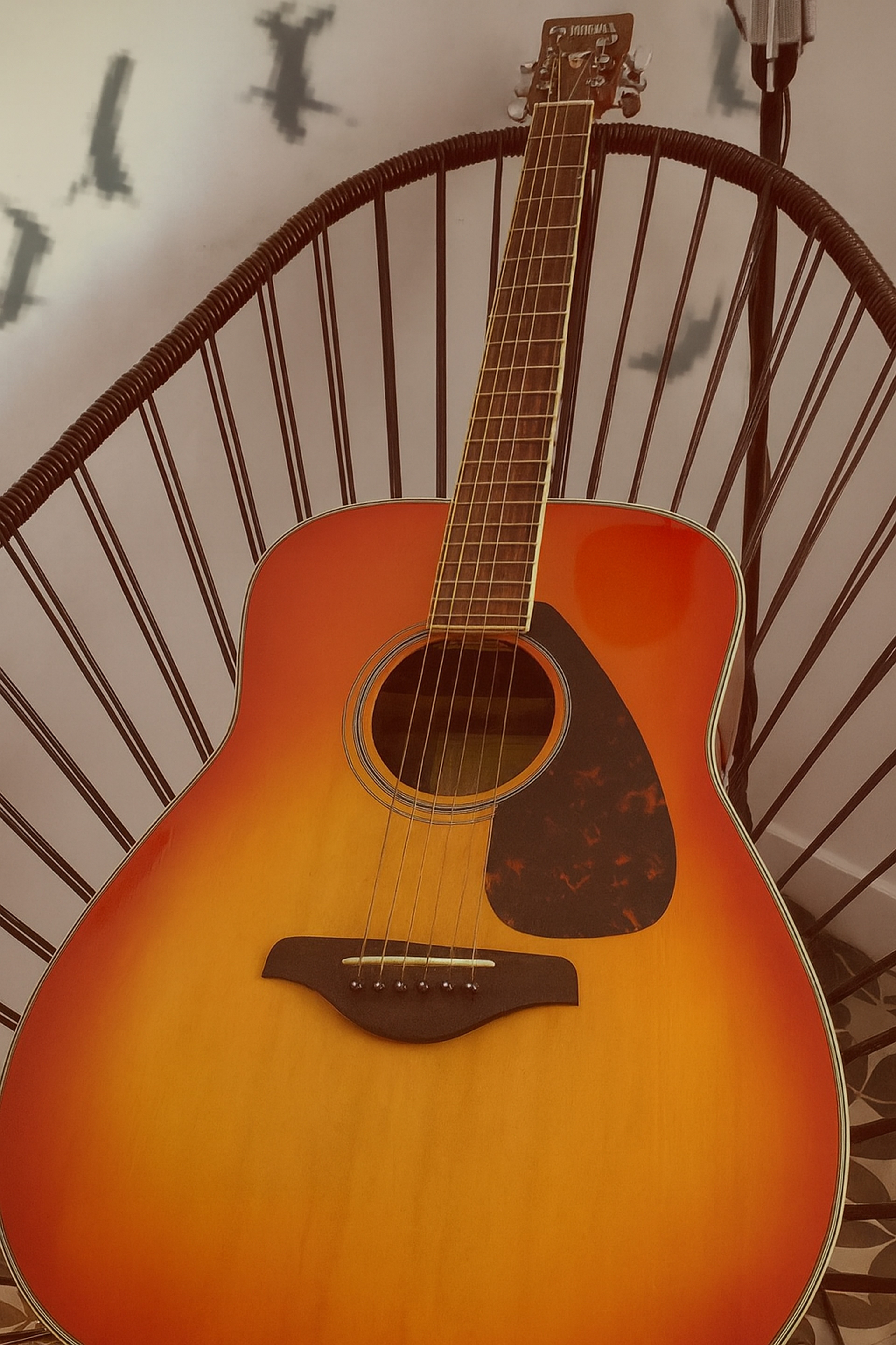 Guitarra acústica en el estudio de Dream Compass